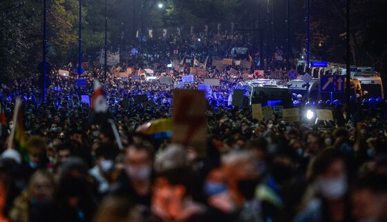 Warsaw Grinds to a Halt as Women Protest Abortion Curbs