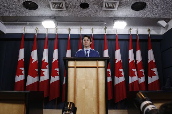 China’s Canola Ban Adds to Trudeau’s Woes in Bitter Huawei Feud