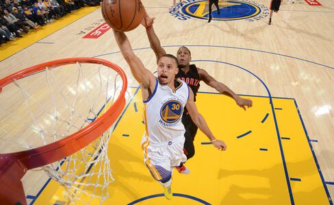Toronto Raptors v Golden State Warriors