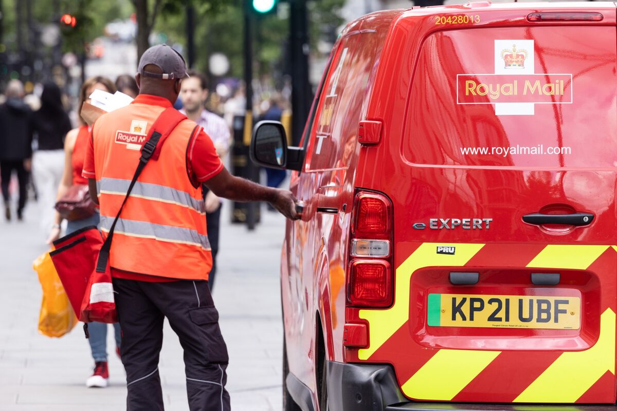 Royal Mail Parent IDS Plans First Bonds Since Kretinsky Buyout