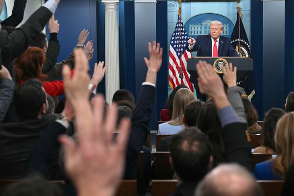 TOPSHOT-US-POLITICS-TRUMP