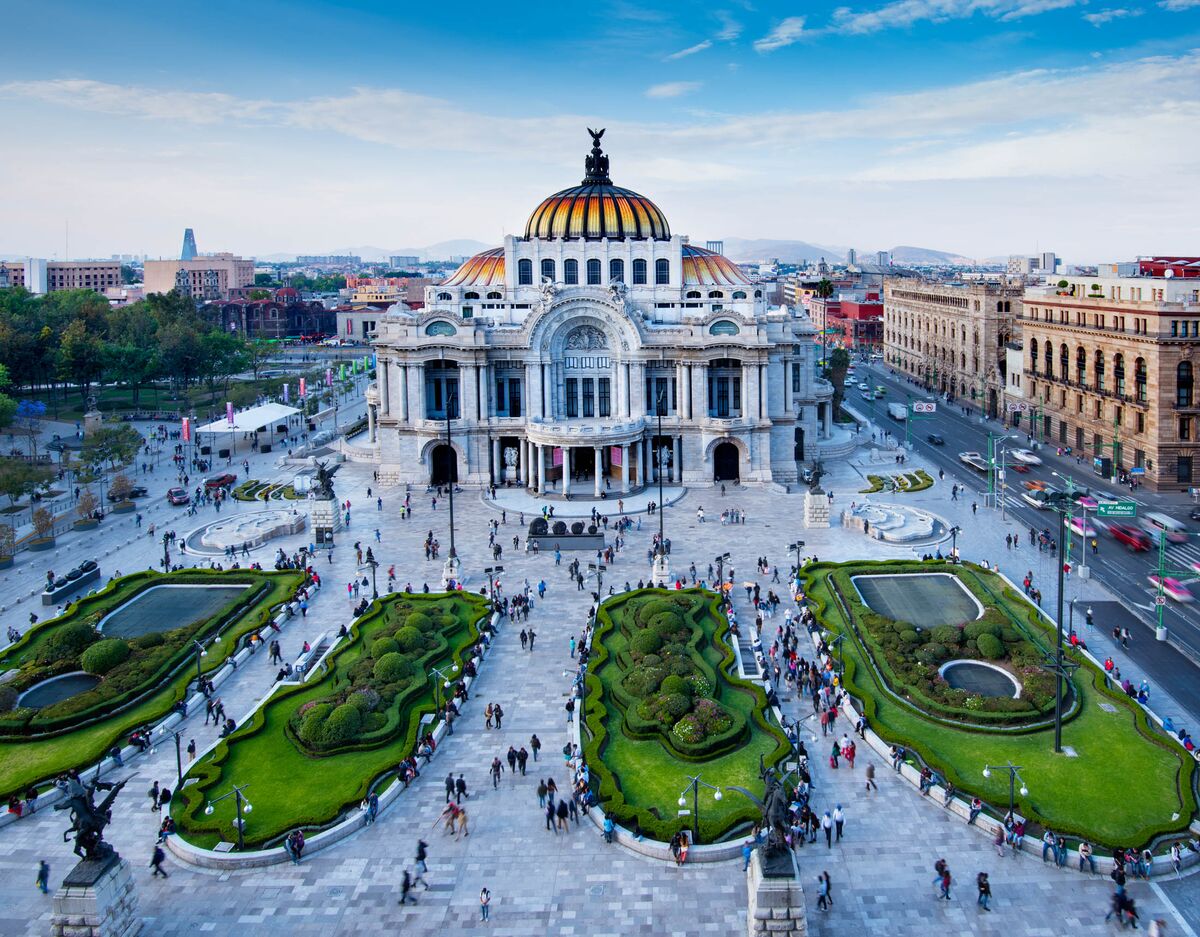 What It's Like to Visit Mexico City Right Now: Great Food, Rising Cases - Bloomberg
