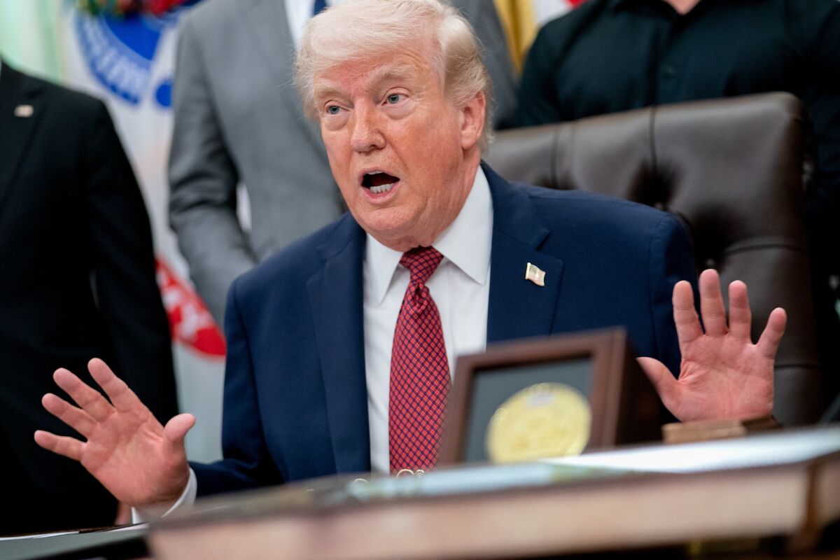 Trump Encourages Companies Not to Seek Tariff Refunds