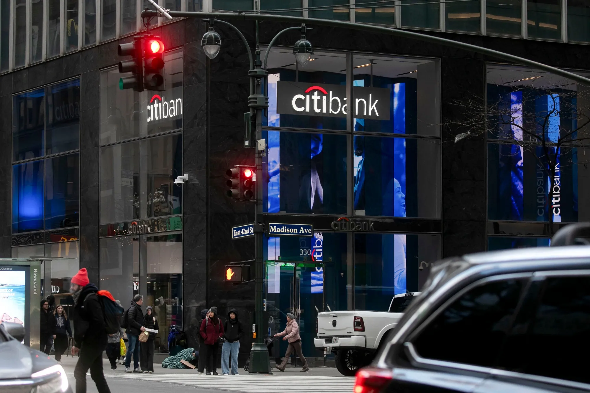 US Bank Stocks (C, BAC) Head for Worst Rout Since 2023 Regional Banking  Crisis - Bloomberg
