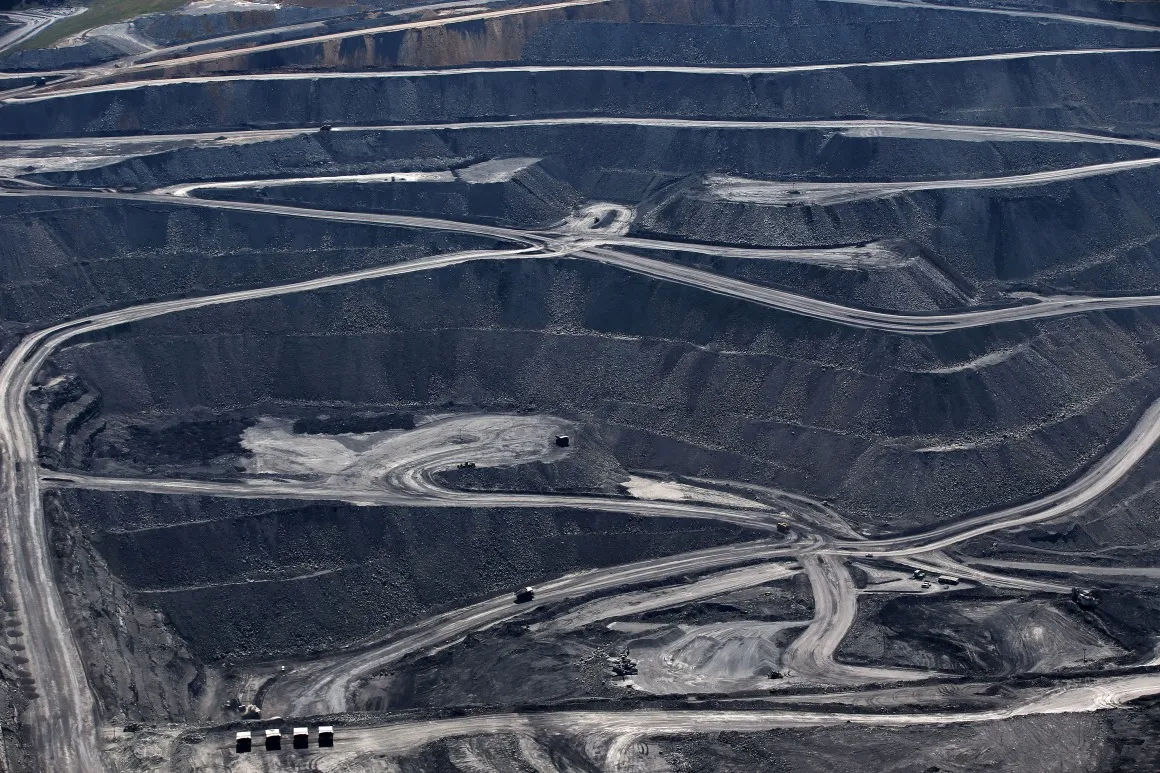 Dump trucks&nbsp;at Glencore Plc's Mount Owen Complex coal operations&nbsp;near Singleton, Australia.