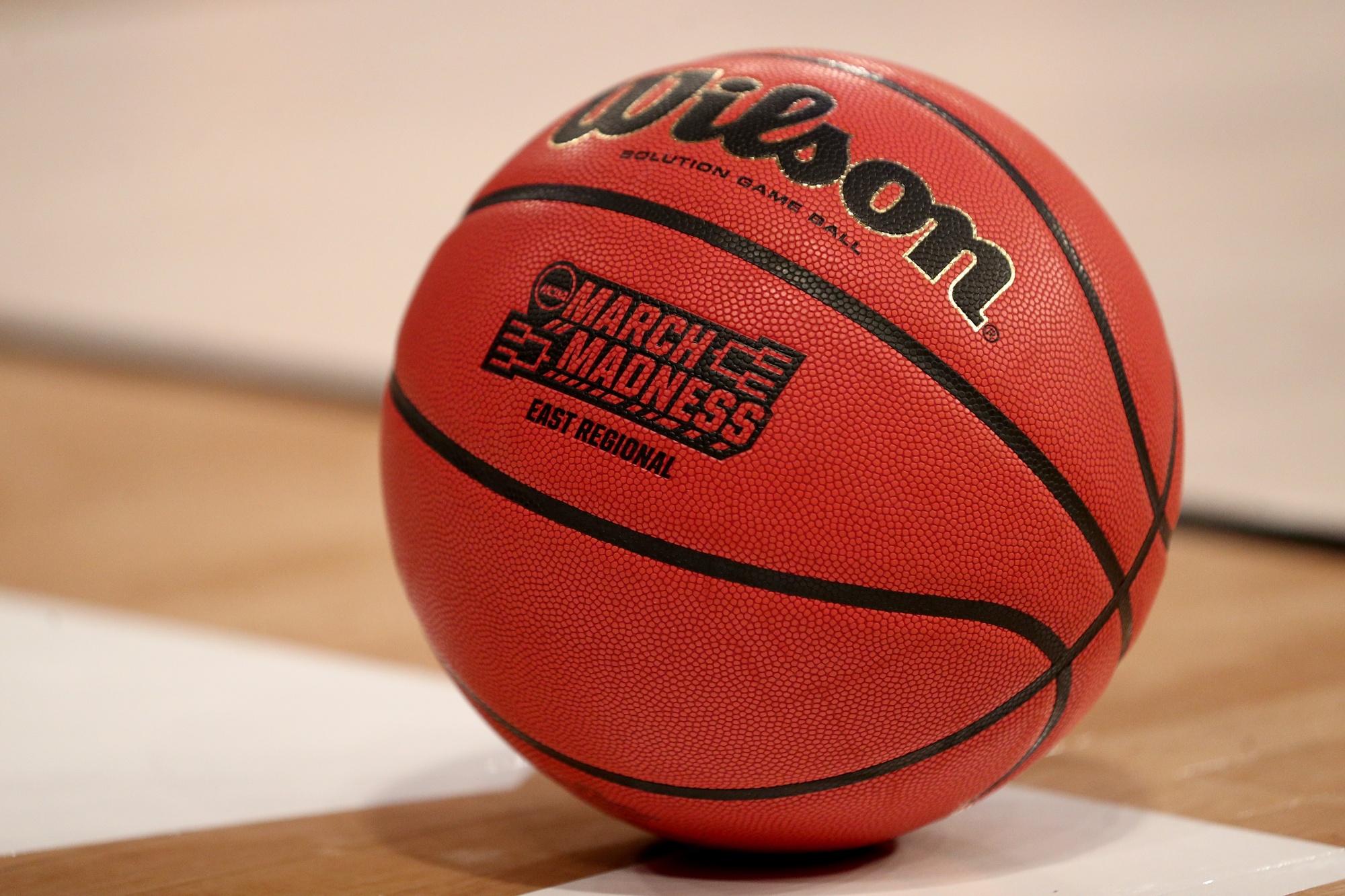 Wilson supreme hot sale basketball