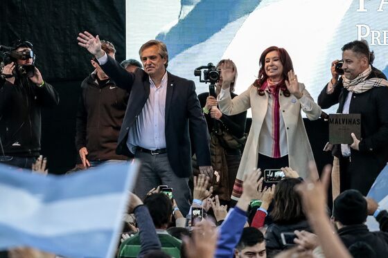 Argentina Opposition Candidate Fernandez Pledges No Default