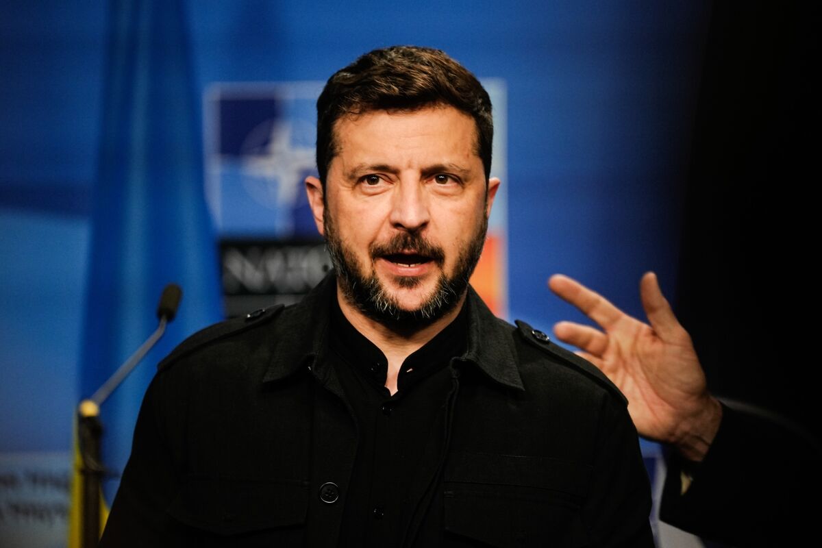 Thủ tướng Anh chào đón Zelensky tại Phố Downing trước cuộc gặp giữa Trump và Putin