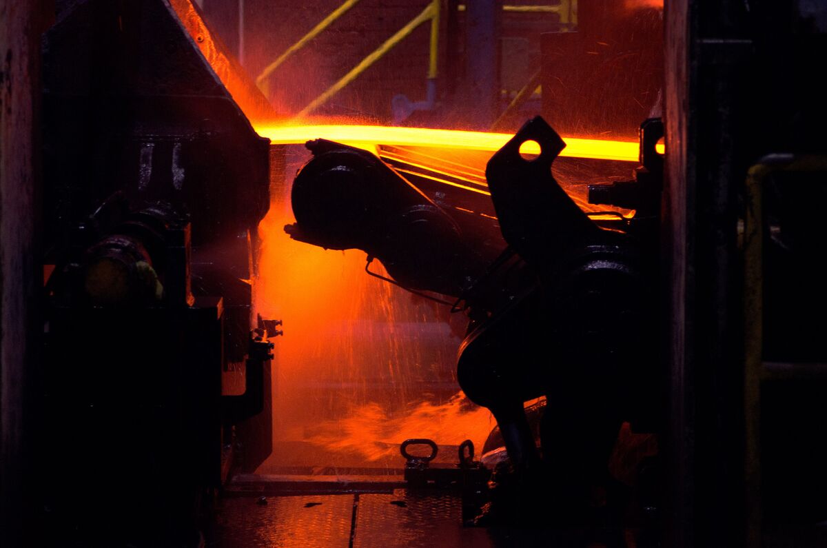 Poland Plans ArcelorMittal Talks on Future of Steel Industry