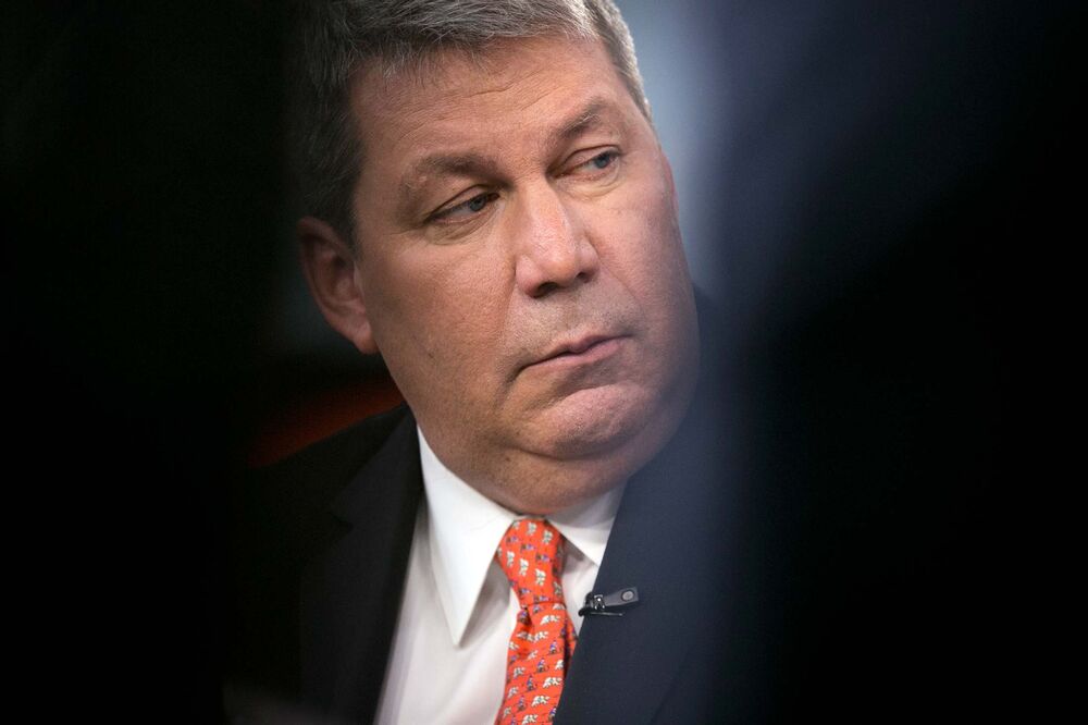 Valeant S Boss Is Back Can The Ceo Save The Day Again Bloomberg