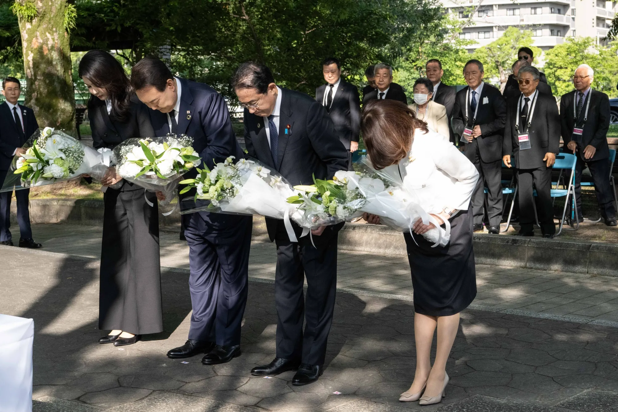 Fumio Kishida with Yoon Suk Yeol at the cenotaph for the victims of the Korean atomic bomb victims in Hiroshima Peace Park in Hiroshima on May 21.