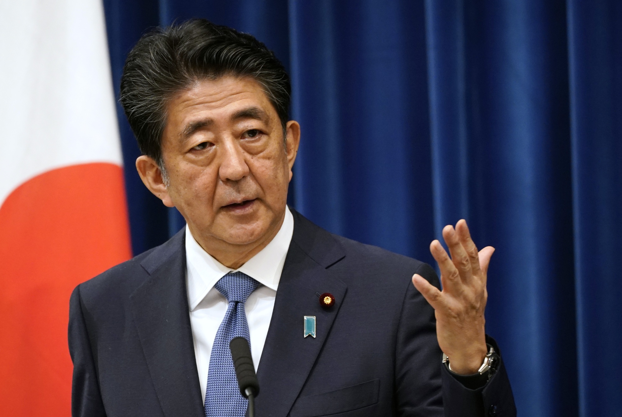 Locals who tackled suspect say lack of security for Japanese PM
