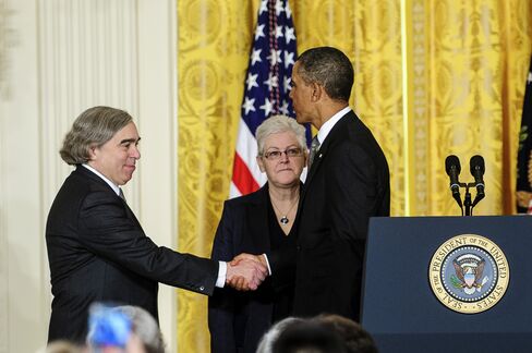 Natural Gas Seen Gaining With Obama’s Fracking-Friendly Nominees