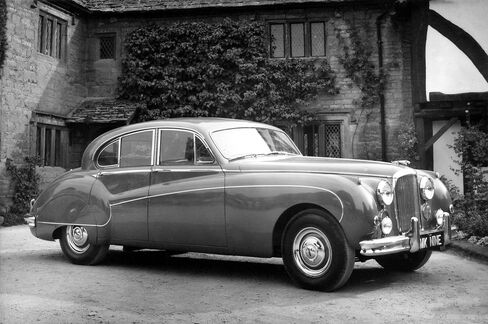 The Jaguar MK IX