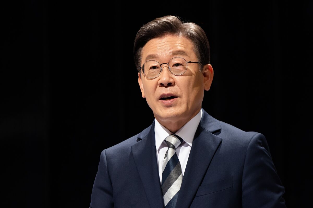South Korea President’s Prominent Rival Set to Lead Opposition - Bloomberg