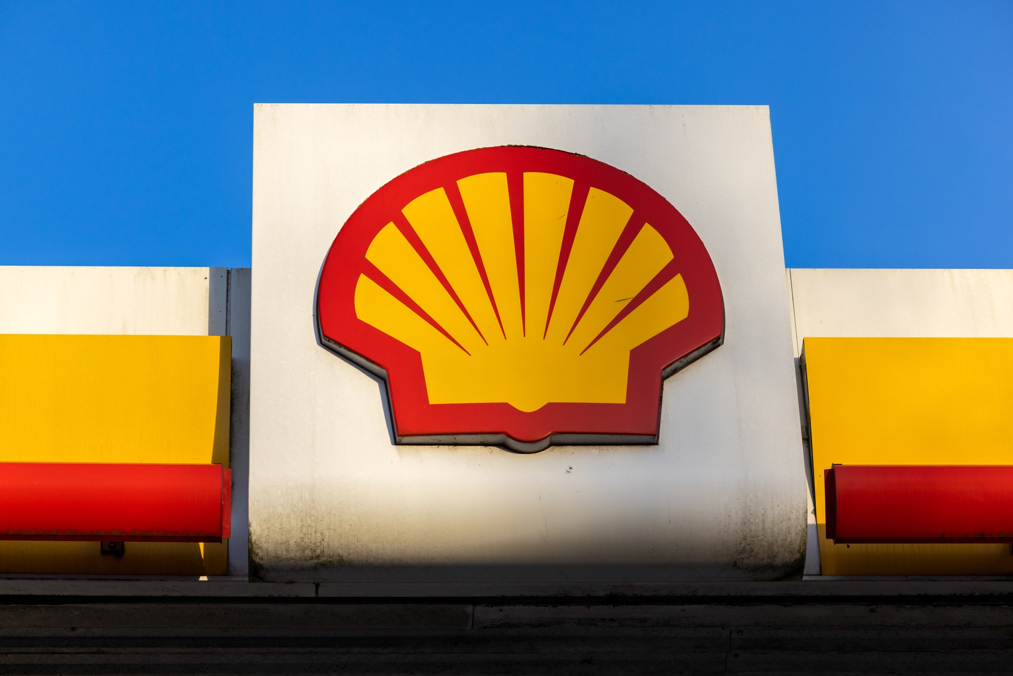 Shell Earnings Hard to Call as Trading Soars — and Stumbles Bloomberg