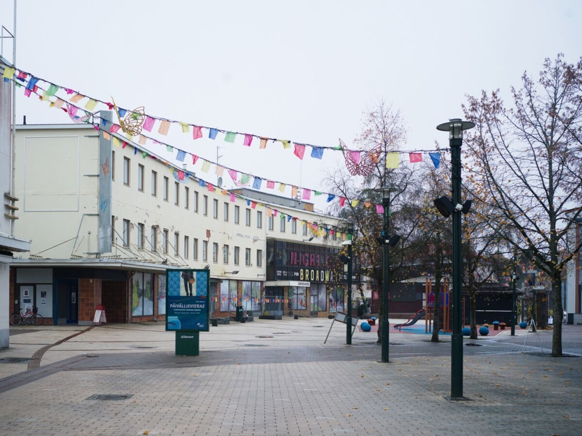 assets.bwbx.io image