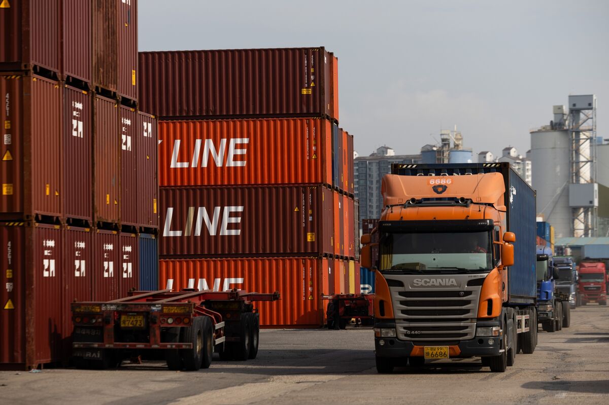 South Korea’s Export Momentum Continues, Backing BOK’s Hawkish Case