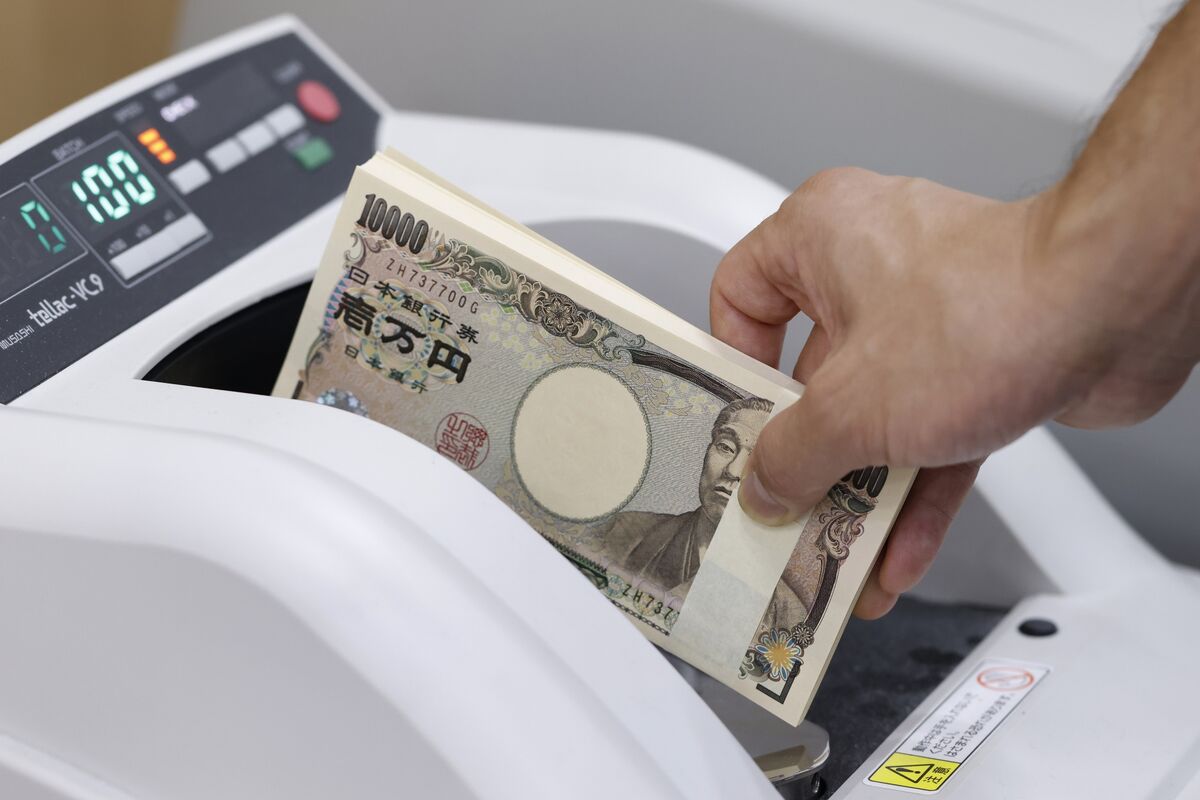 Yen Carry Traders See Opportunity in Ishiba’s Election Setback