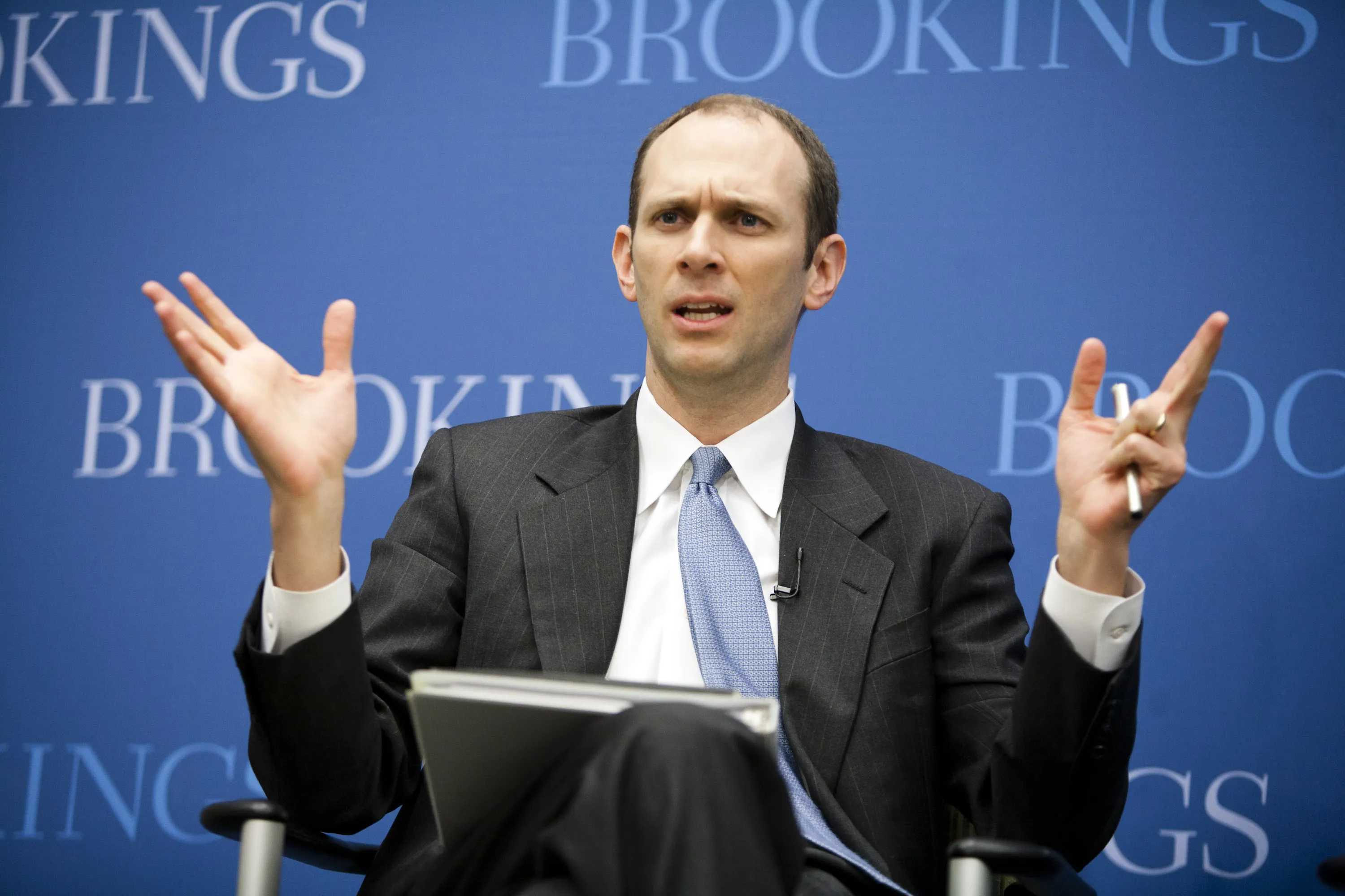 Fed’s Austan Goolsbee Says Impact From Rapid Rate Hikes Still to Come ...