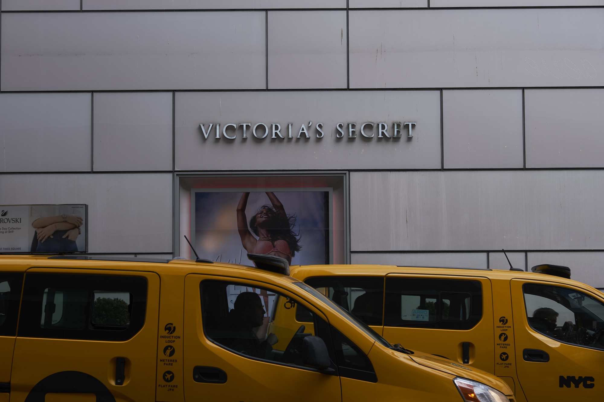 Victoria's Secret Shares Fell 29.7%, Despite Posting Better-Than-Expected  Profit - Yahoo Sports