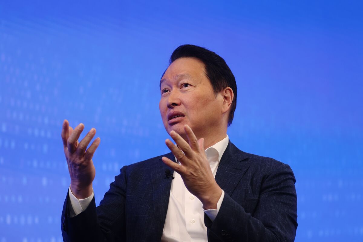 
                            SK Chairman Says He Has ‘Much, Much Bigger’ US Investment Plan