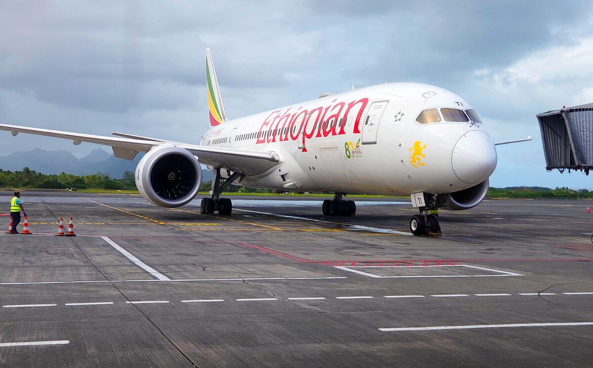 Ethiopian Air Studies Large Order That Puts Jet Rivals in Play