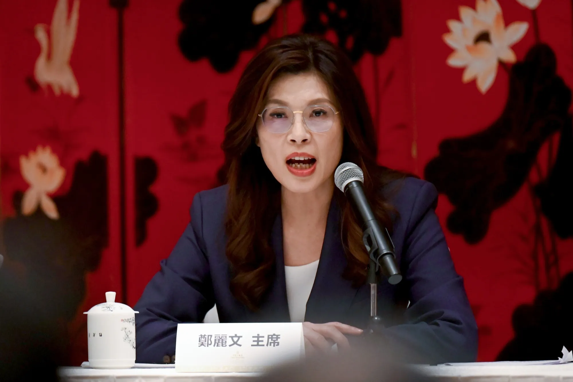 Cheng Li-wun on April 10.