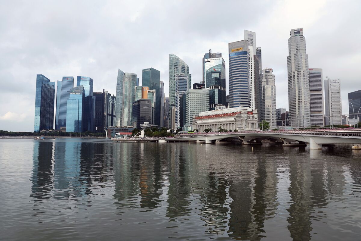 bloomberg.com - David Ramli - Hedge Fund Dymon's Assets Near $8 Billion, Blowing Past Estimate