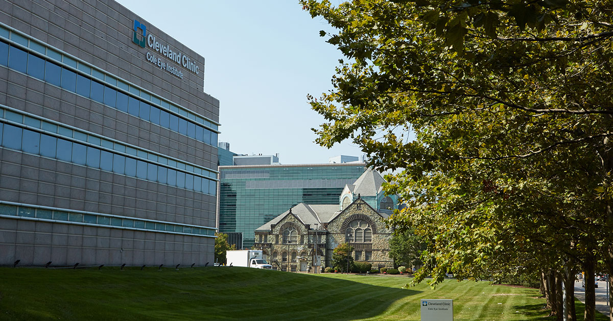 Cleveland Clinic, Presidential Debate Sponsor, Faces Tough Questions on  Race - Bloomberg