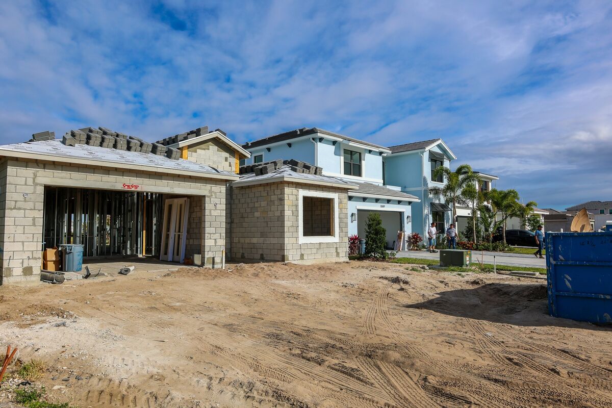 bloomberg.com - David Rovella - US Housing Market Isn't Out of the Woods Yet