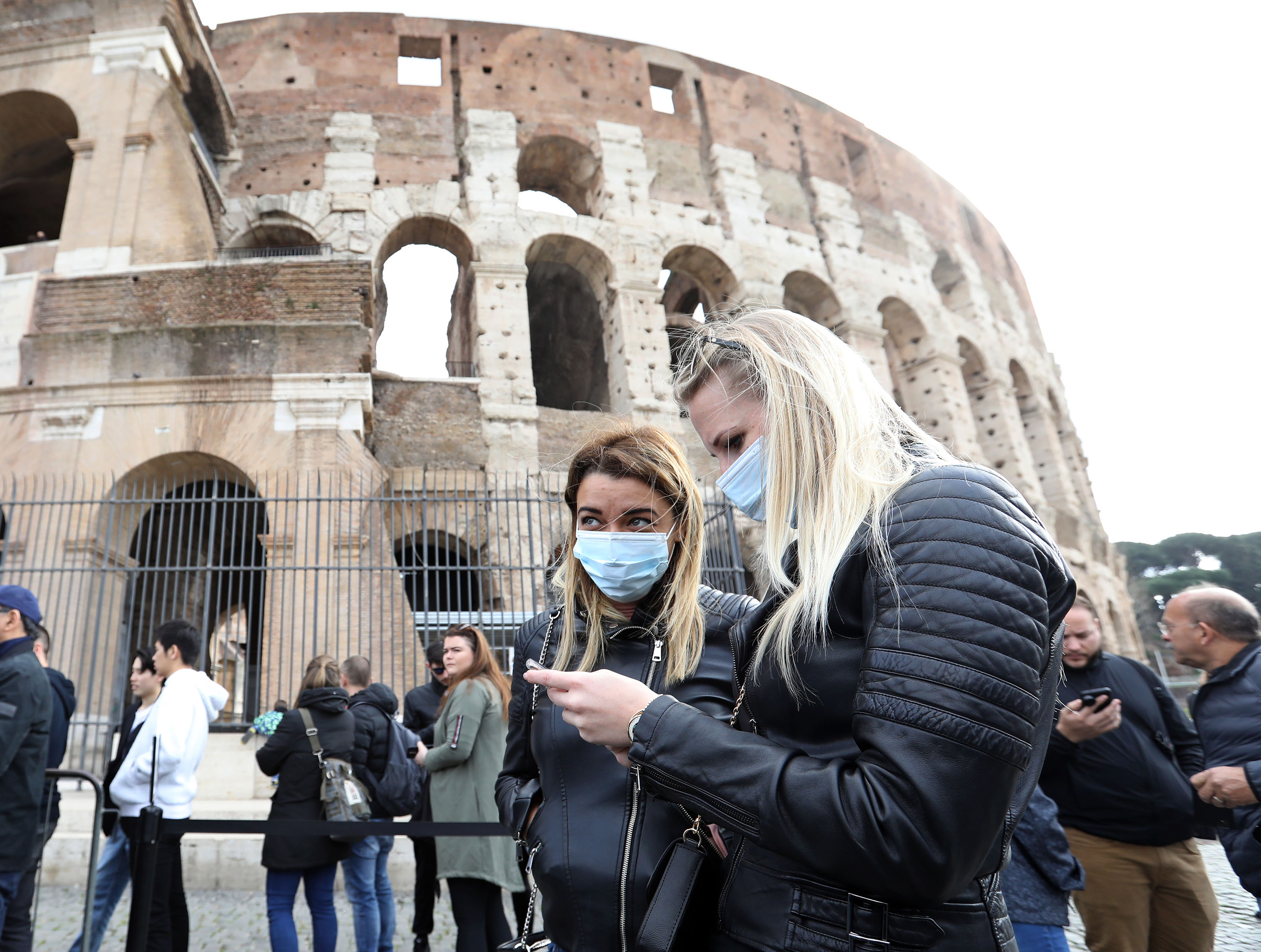 France, Italy Risk Recession in EU Warning on Virus Impact - Bloomberg