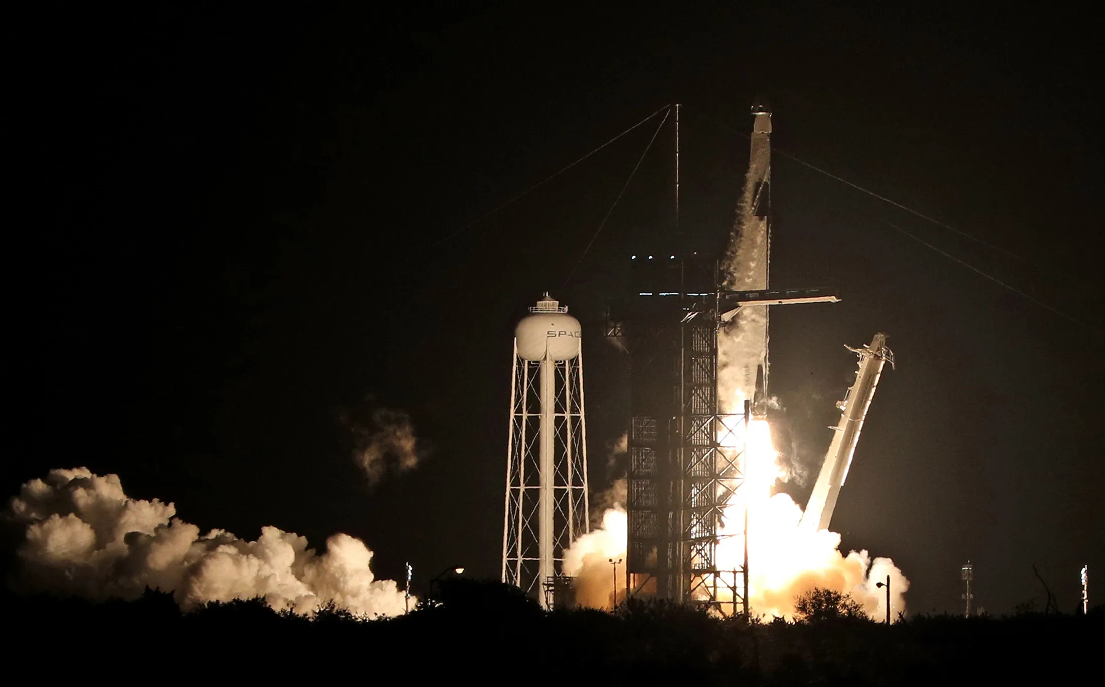 A SpaceX Falcon 9 rocket lifts off from launch complex 39A at the Kennedy Space Center in Florida, on Nov. 15, 2020.&nbsp;