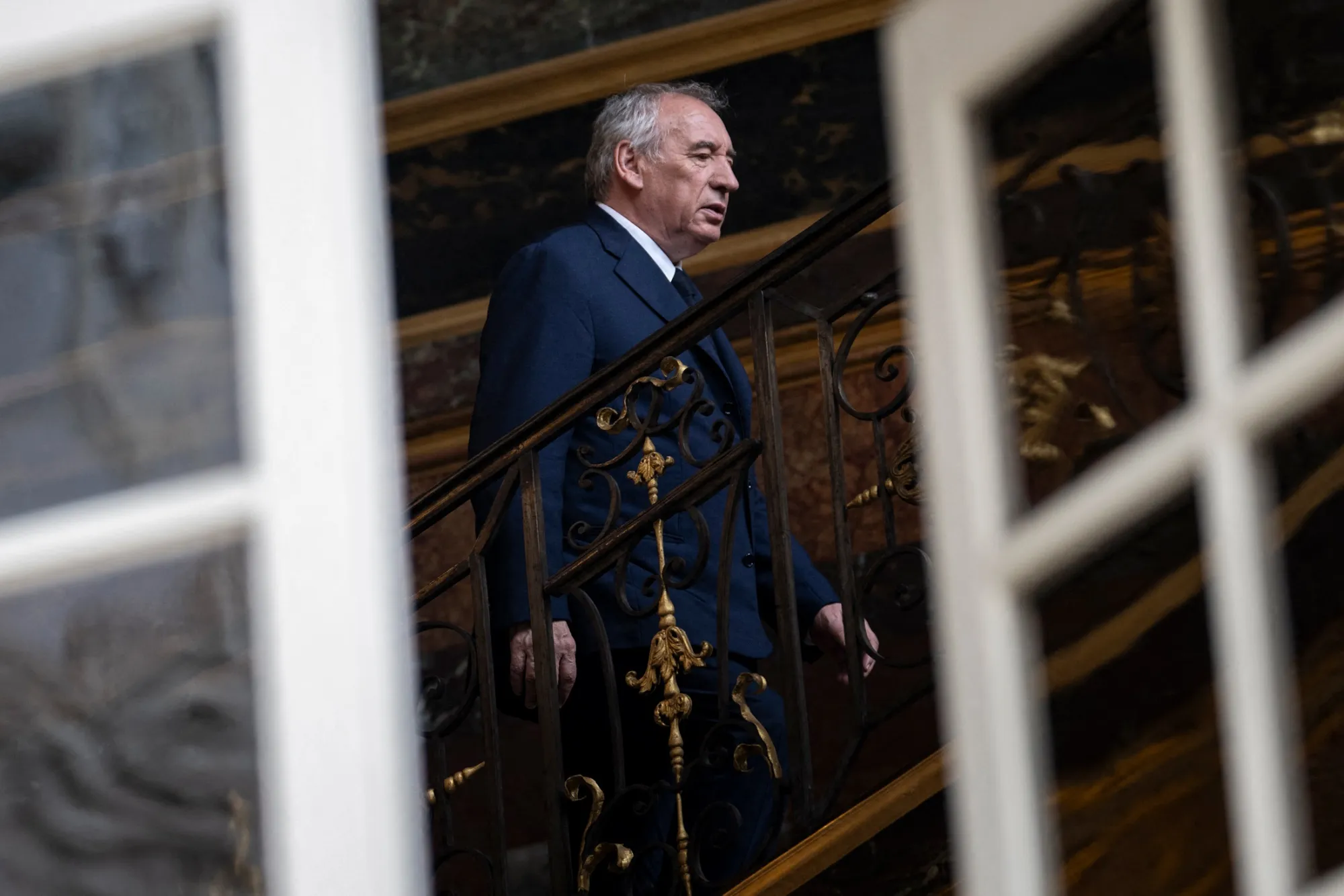 仏バイル首相、社会党と会談も支持得られず－信任投票は敗色濃厚