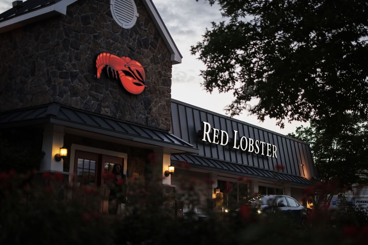 Endless Shrimp Deal Was Scheme to Squeeze Red Lobster, Suit Says