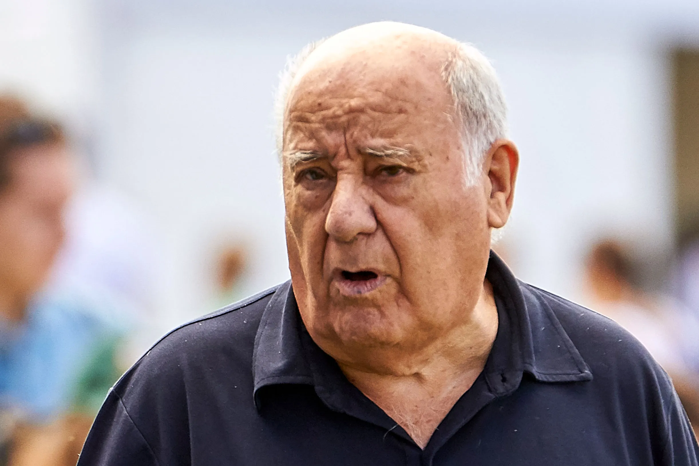 Zara Billionaire Takes €3 Billion in Dividends for First Time - Bloomberg