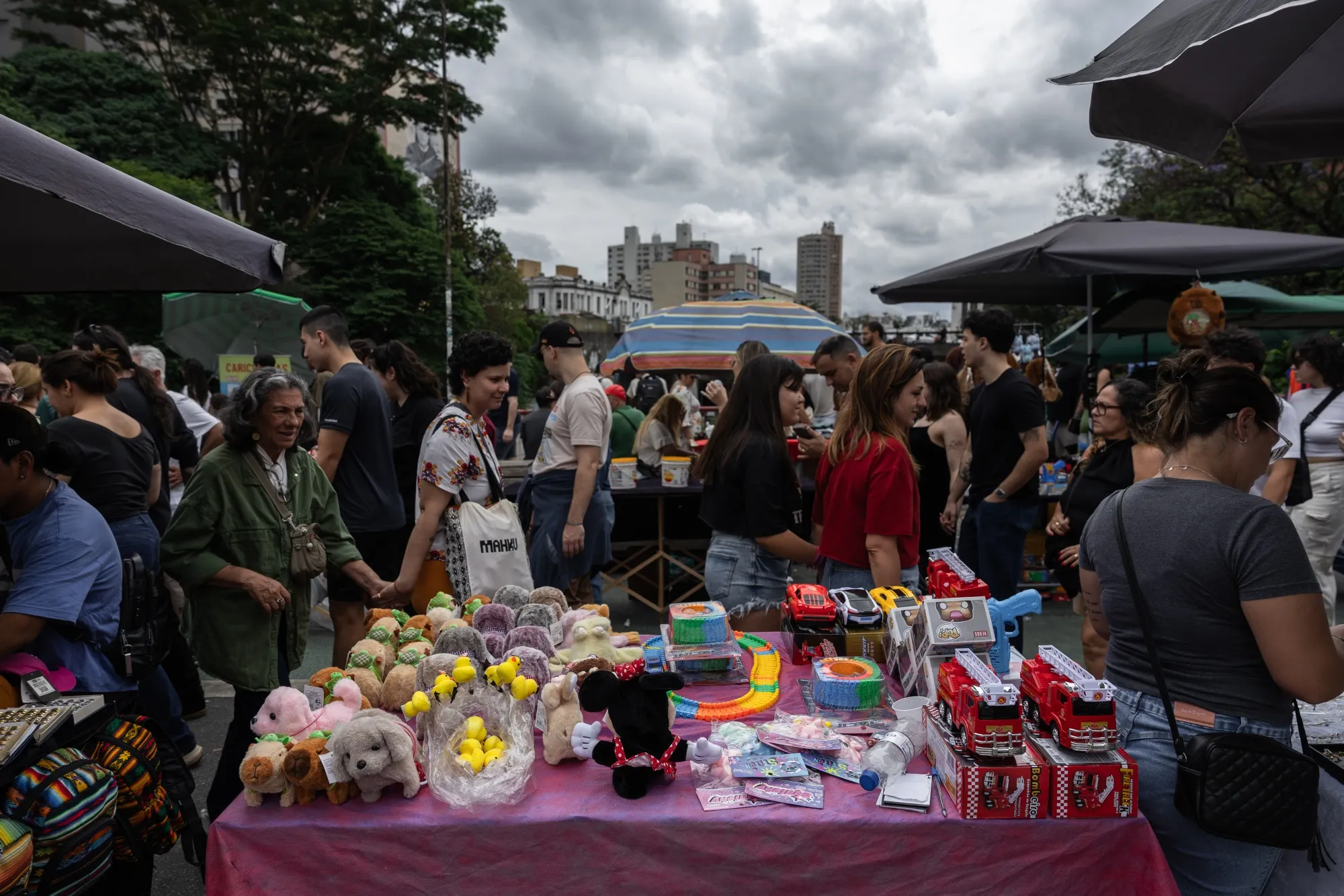 Shoppers&nbsp;at a street market in the Liberdade neighborhood of Sao Paulo.