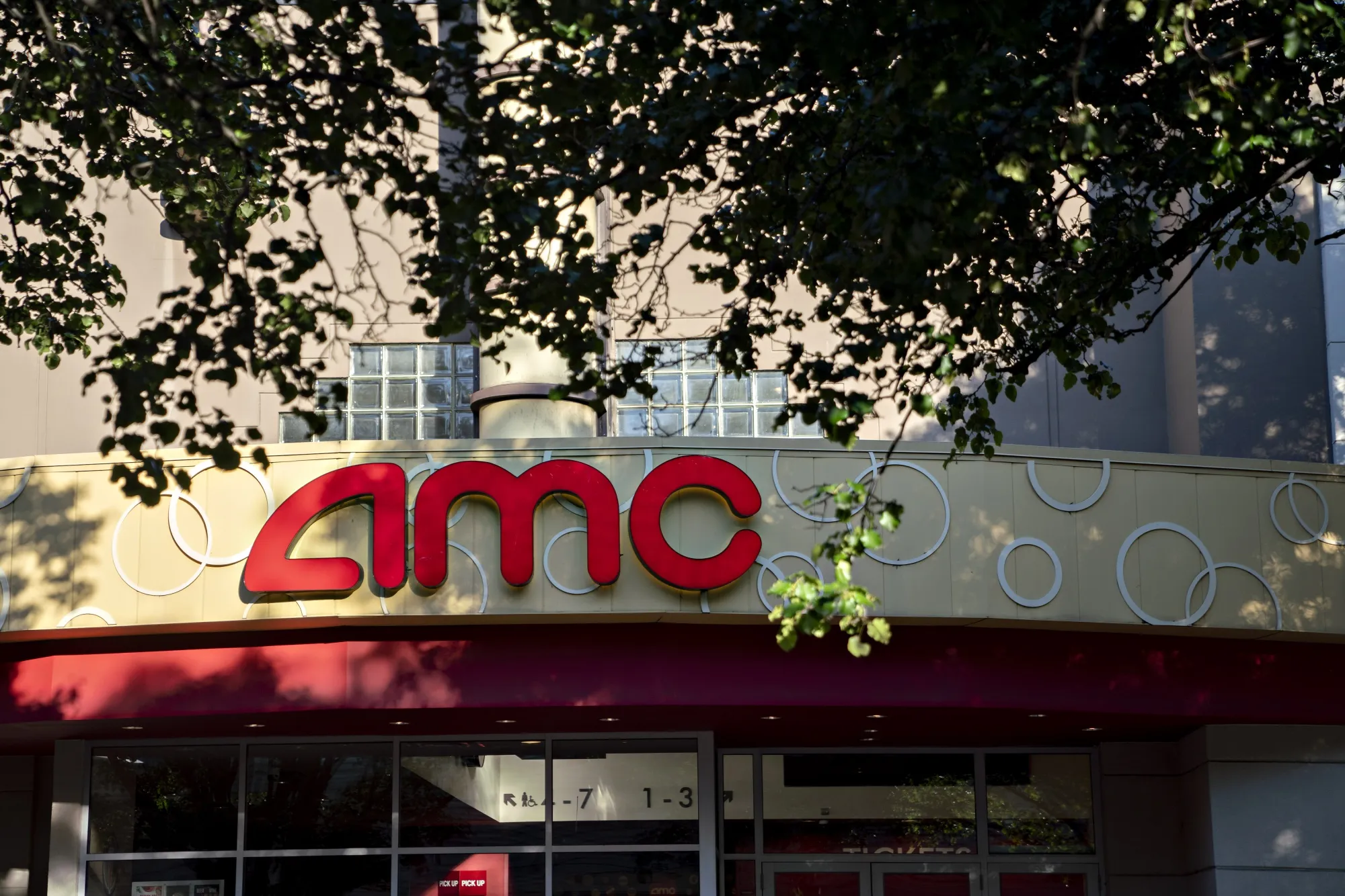 AMC Movie Theatres Ahead Of Earnings Figures 