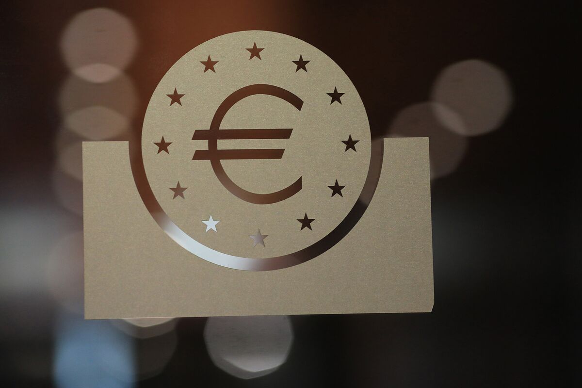 Euro (EUR) Has Never Been This Popular With Emerging Markets - Bloomberg