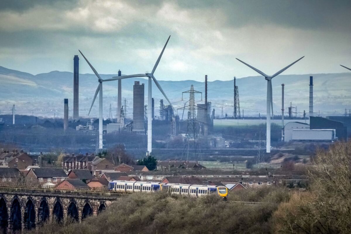 Essar to Invest $5.8 Billion in Stanlow Energy Hub Transition
