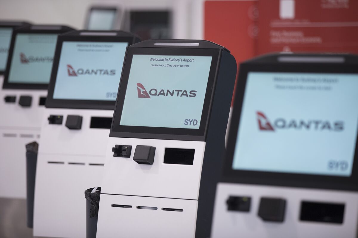 Qantas Pursued for Record $162 Million Fine for Alleged Bogus Seat Sales
