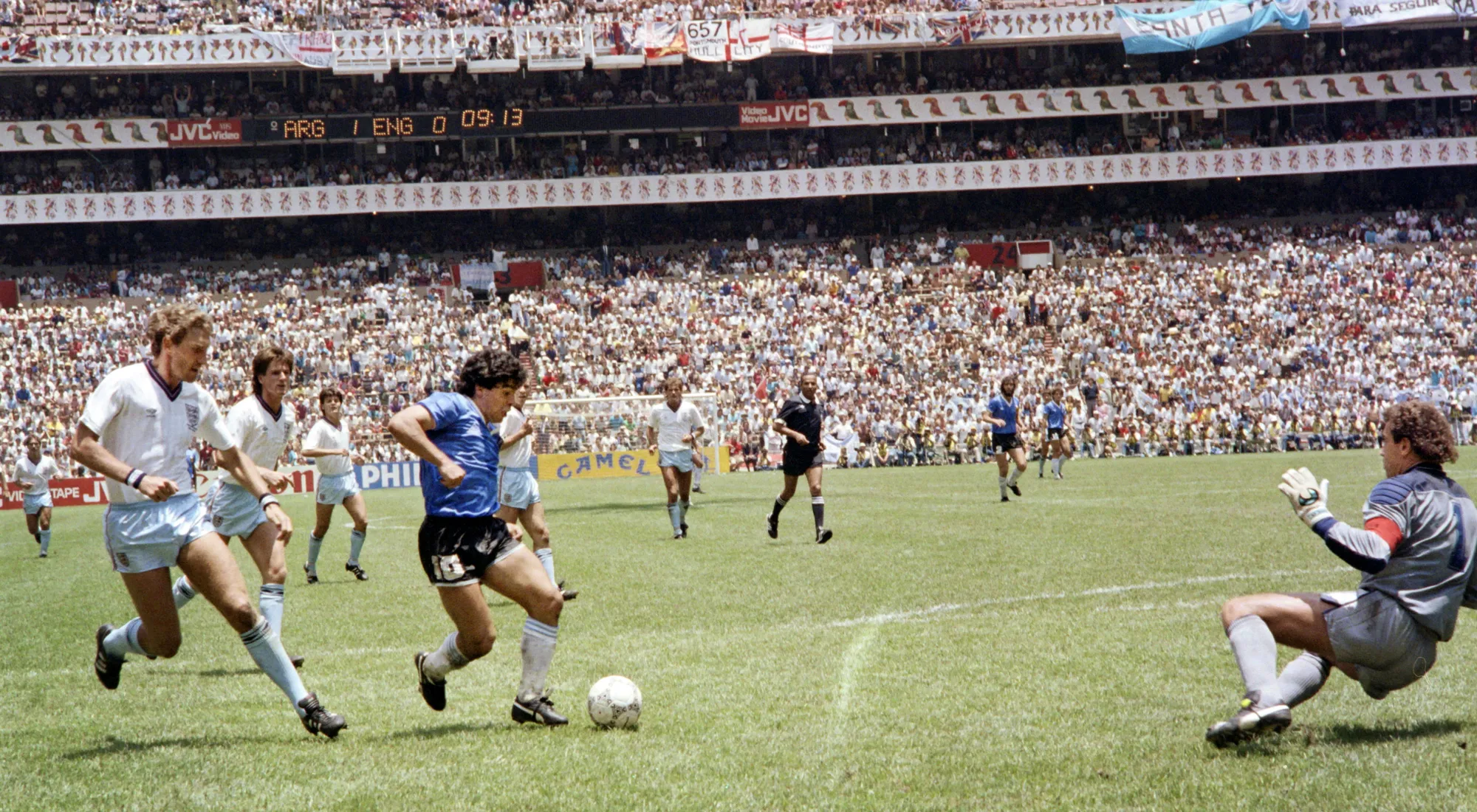 Diego Maradona’s second goal against England in the 1986 Mexico&nbsp;World Cup was voted the FIFA World Cup goal of the century.