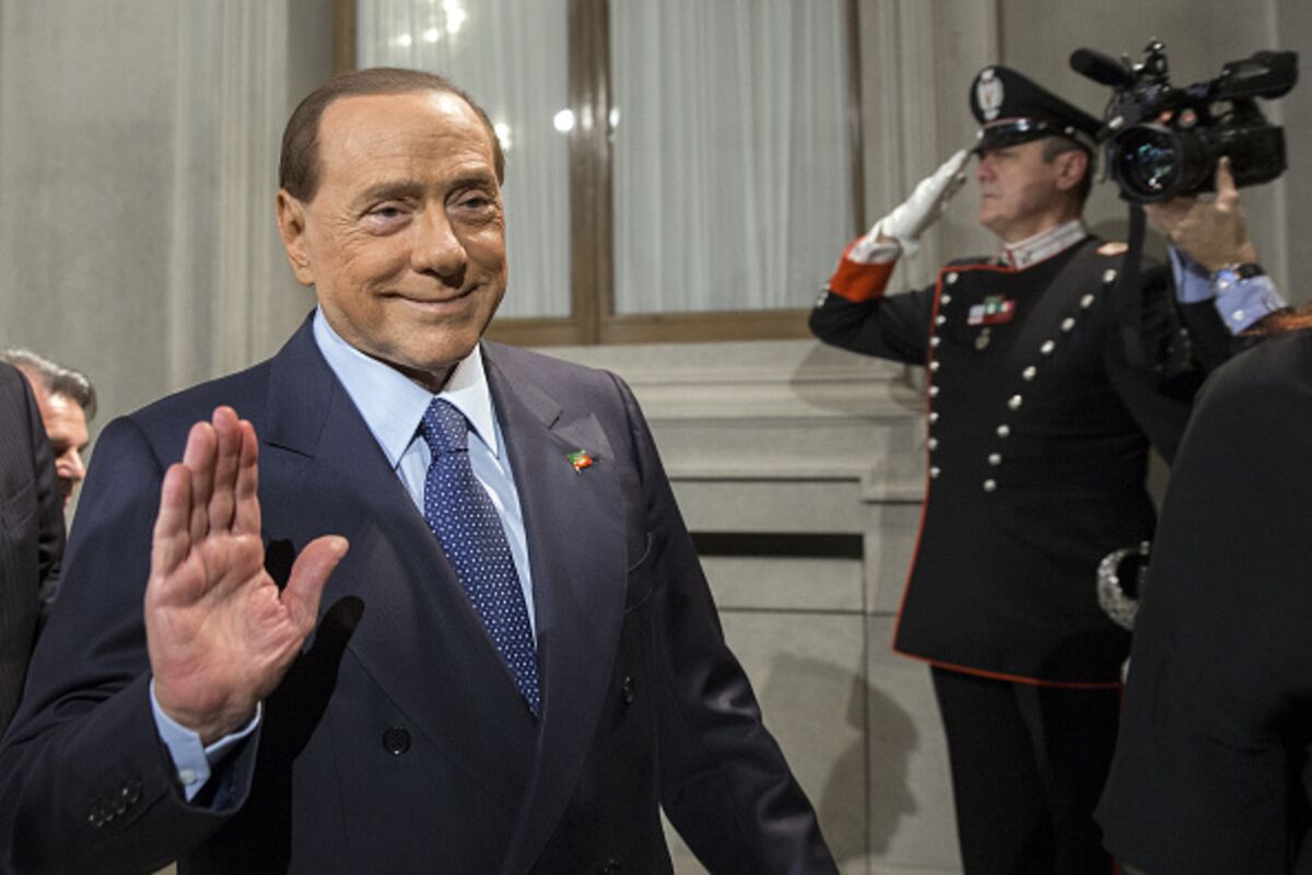 H Ιταλία ερωτεύεται τον Berlusconi -ξανά