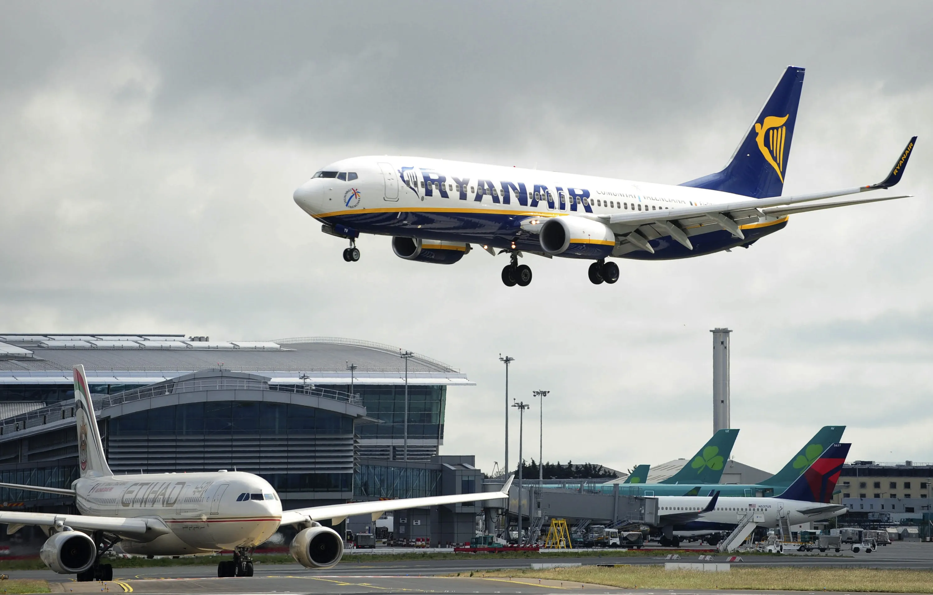 A&nbsp;Ryanair plane prepares to land at Dublin Airport.