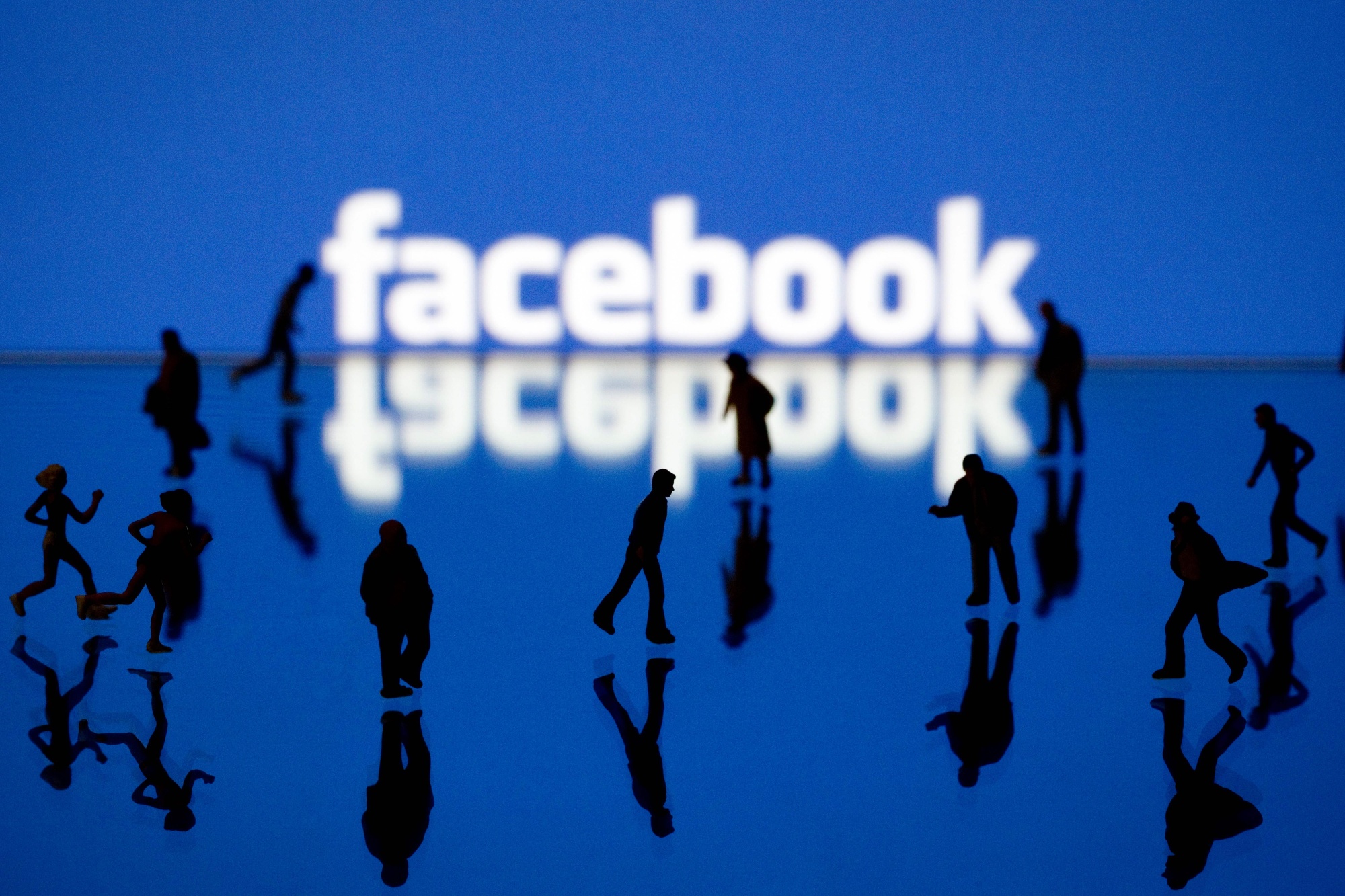 Facebook Growth Plateaued in 2014, but the Sky Isn't Falling