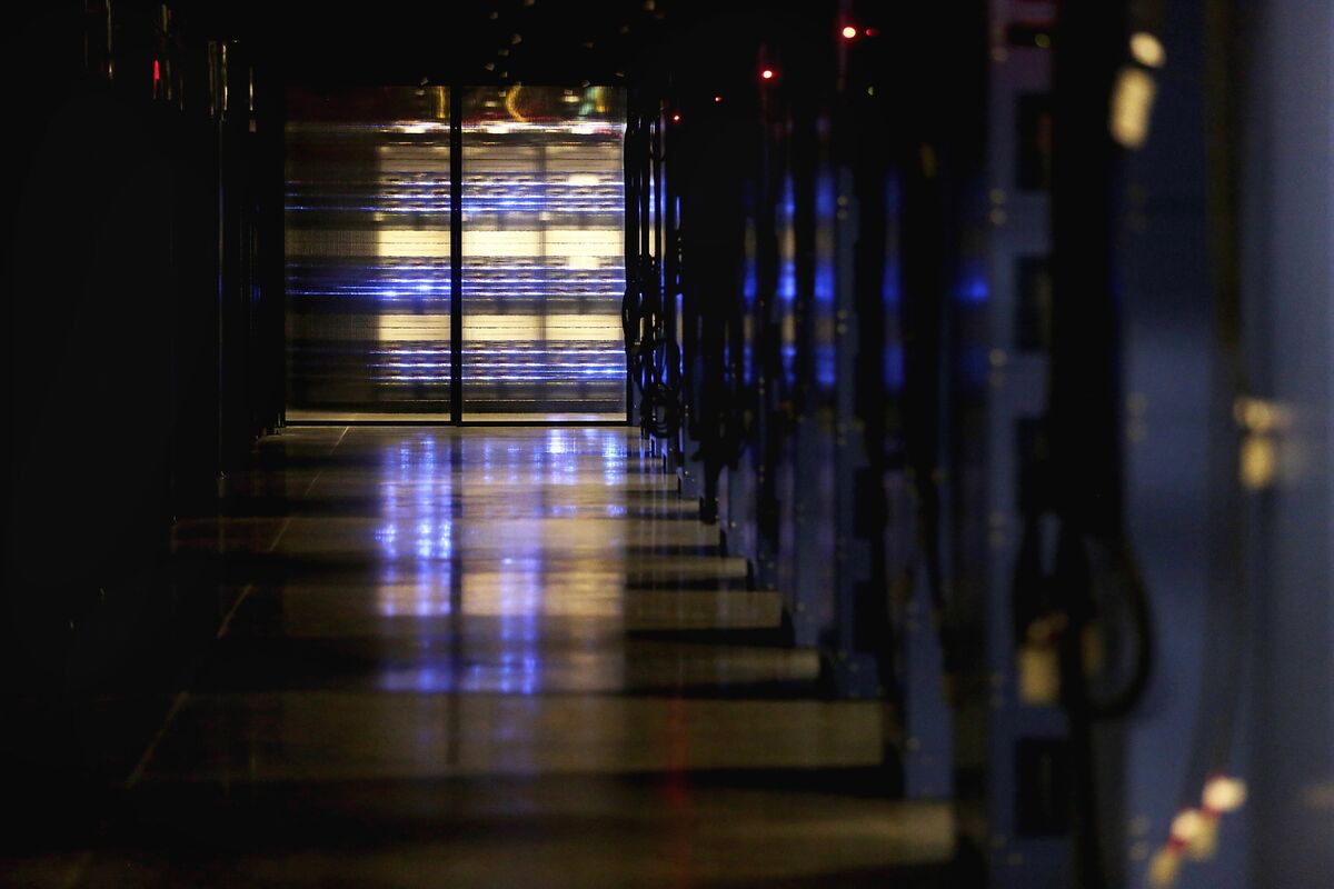 SLB to Spend $30 Million on Data-Center Manufacturing Expansion SLB to Spend $30 Million on Data-Center Manufacturing Expansion