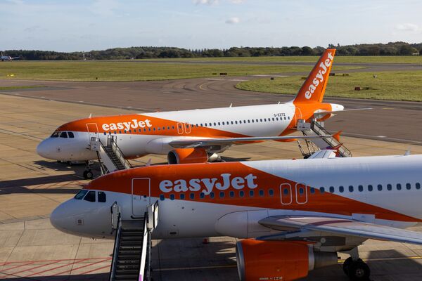 EasyJet passenger jets at London Luton Airport.