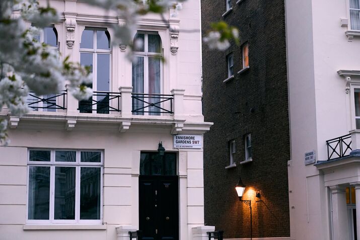 Tangled Web of Loans Brought Down a British Property Empire