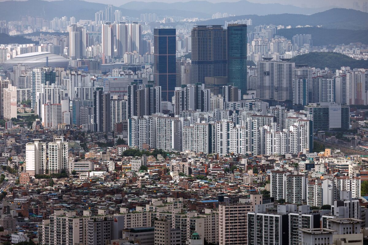 Korean Households Increase Borrowing at Slowest Pace Since March