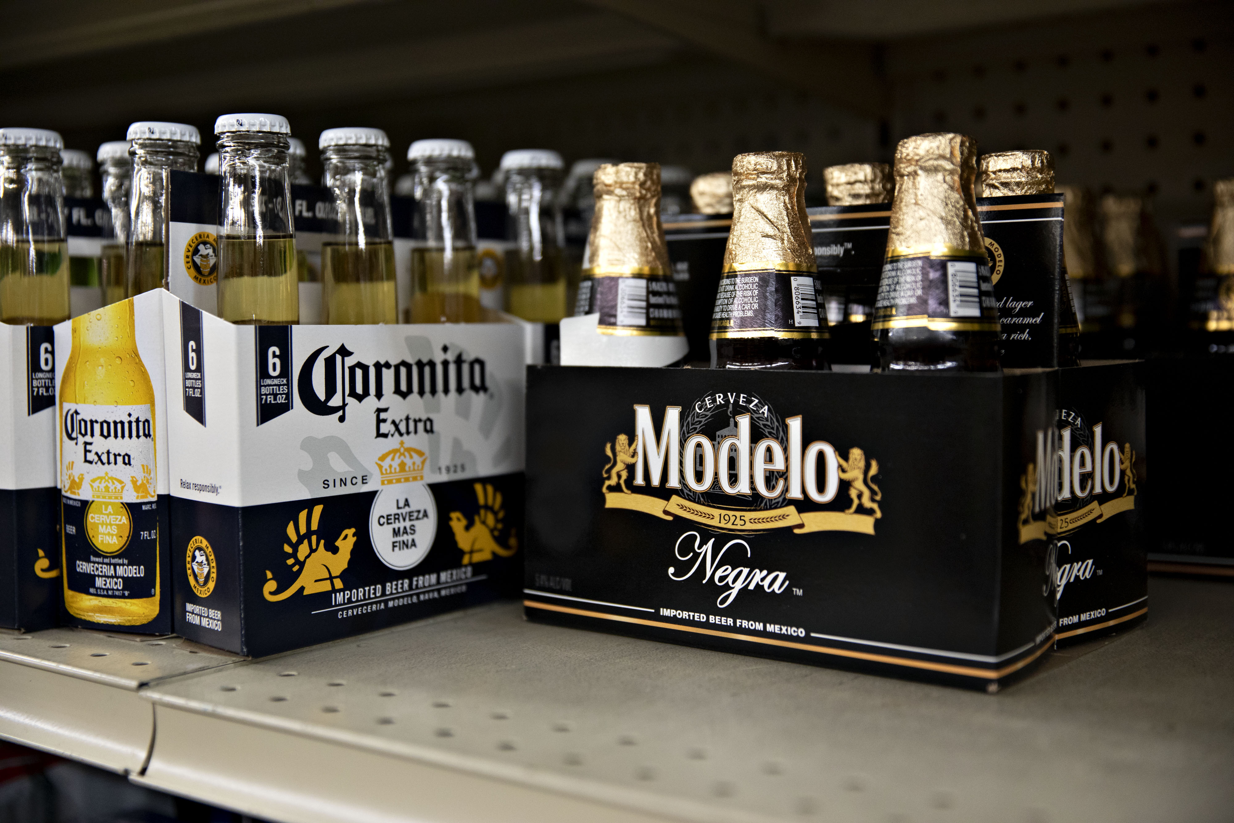 Cinco de Mayo Could Lack Corona if Mexico Shutters Breweries - Bloomberg